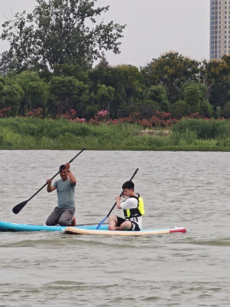 自己的愉悦, inews