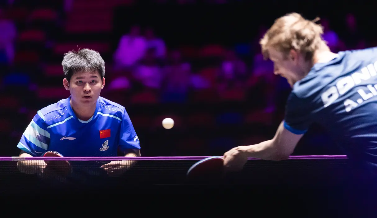 这位年轻选 这位年轻选